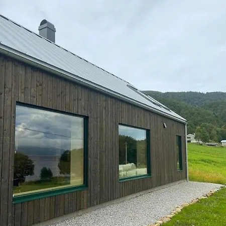 Architect-designed With Nearby Holiday home *