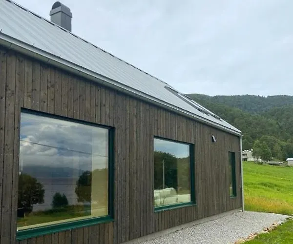Architect-designed With Nearby Feriehus *